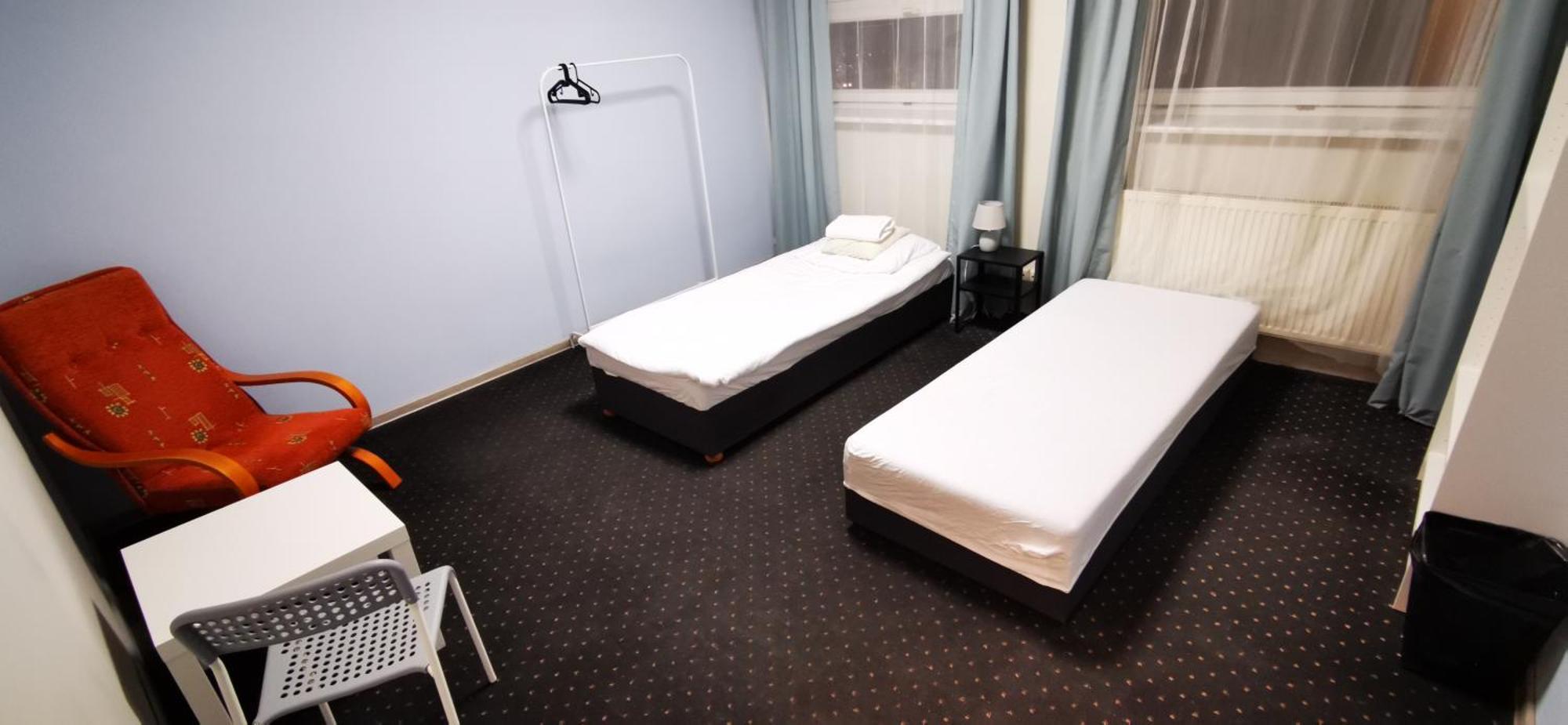 Hostel Powstaniec Wola - Private Rooms Varsovia Exterior foto